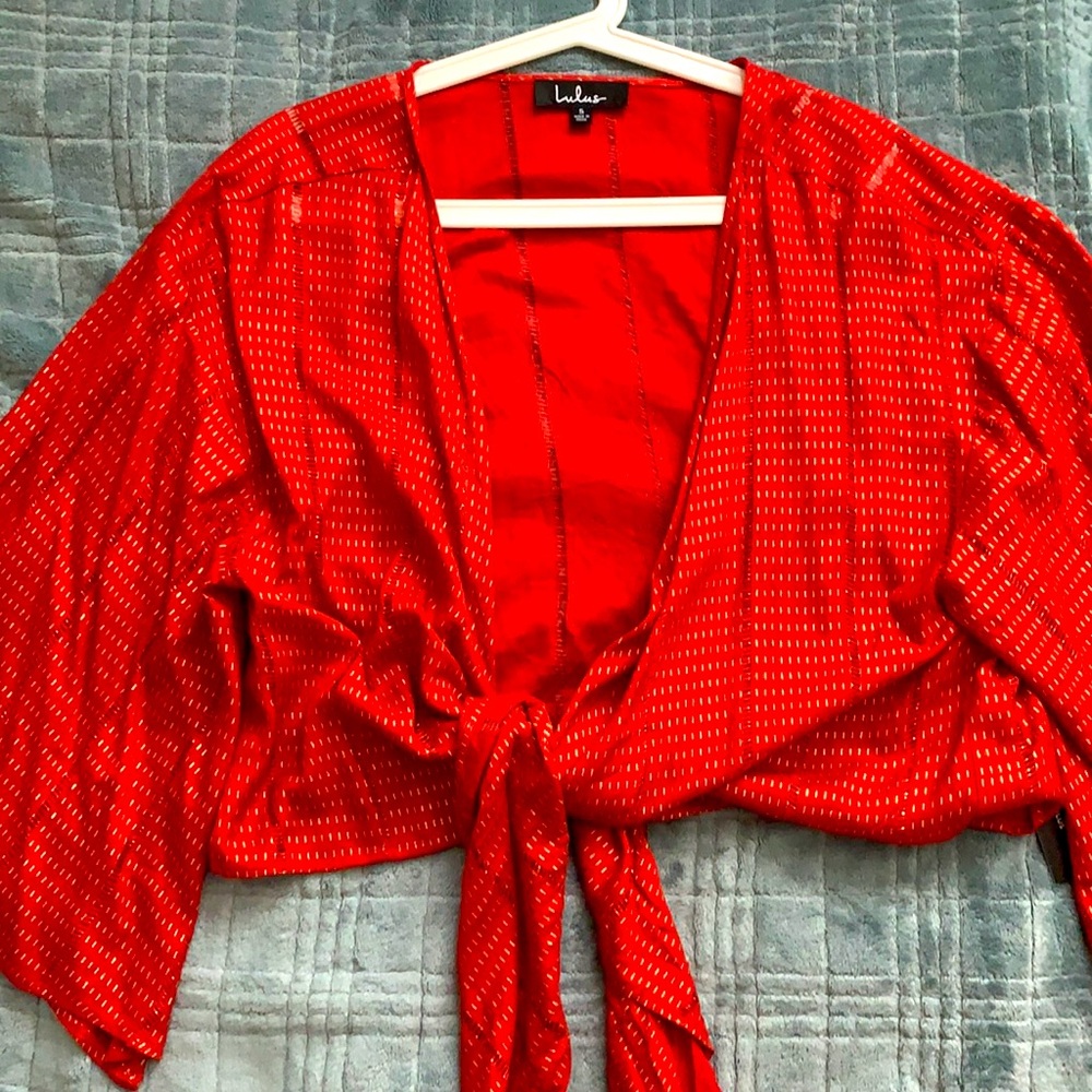 Cute boho red top.